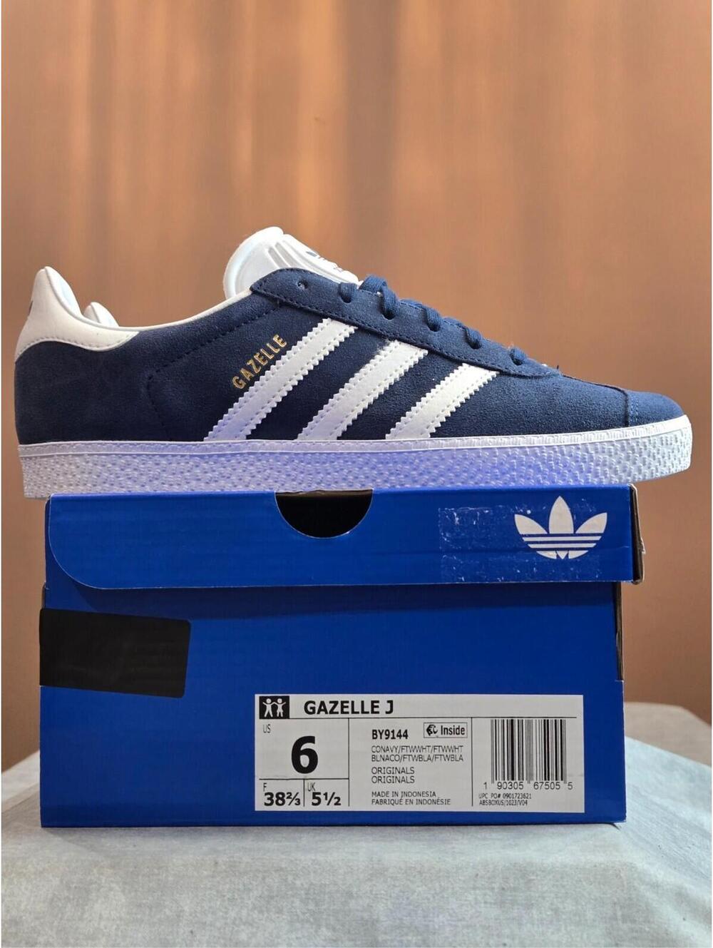 adidas Originals Gazelle Collegiate Navy Cloud White BY9144 Size 6Y 7W NIB - Picture 6 of 7